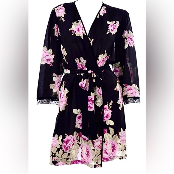 Oscar de La Renta Pink Label Robe Kimono Style Black/pink roses Like new - Picture 4 of 7
